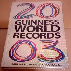 2003 GUINNESS WORLD RECORDS HARDCOVER BOOK